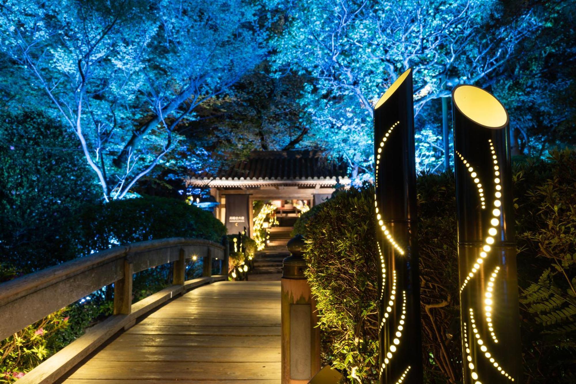 Grand Prince Hotel Takanawa Tokio Exterior foto Illuminated bamboo poles